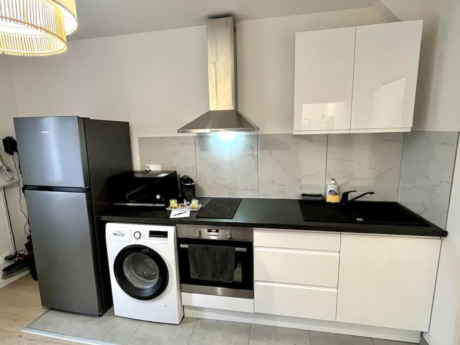 Apartment Superbe Au Centre Ville/balcon